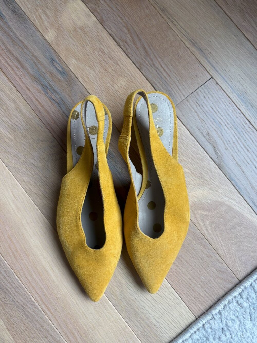 Boden Lena Yellow Suede Pointed Toe Slingback Heels Block Heel
